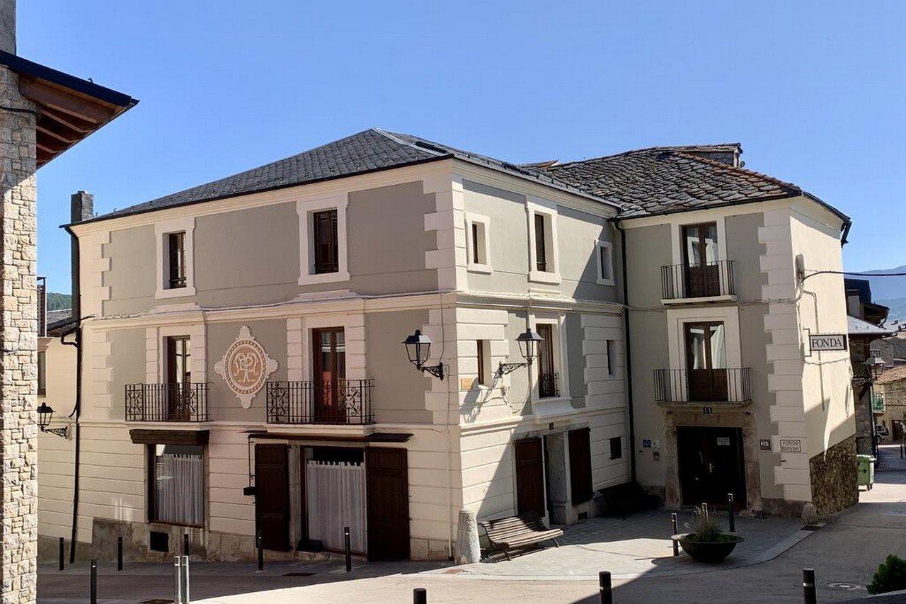 Fonda Biayna Hotel Bellver De Cerdanya Exterior photo