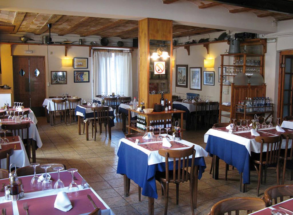 Fonda Biayna Hotel Bellver De Cerdanya Exterior photo