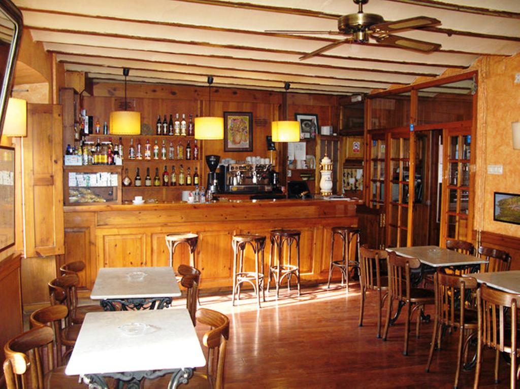 Fonda Biayna Hotel Bellver De Cerdanya Exterior photo